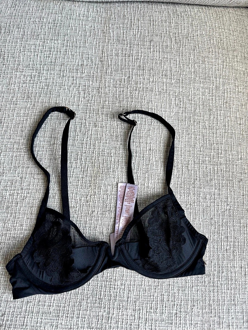 Victoria's Secret Black Lace Bra Size 32A